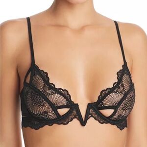 Thistle and Spire Kane V-wire black lace bra size 36B